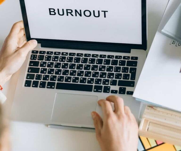 7 Tanda Anda Sedang Mengalami Burnout yang Perlu Segera Diatasi