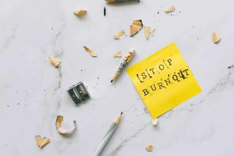 Burnout: Apa Itu dan Ciri-Ciri Burnout dalam Kerja