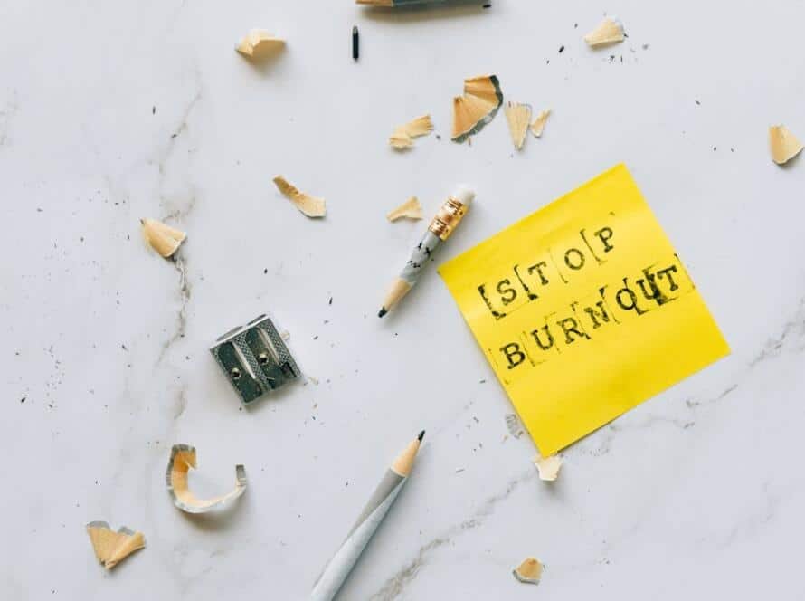 Burnout: Apa Itu dan Ciri-Ciri Burnout dalam Kerja