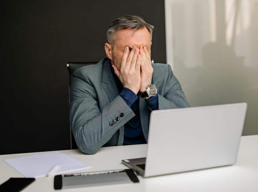 Cara Mengatasi Burnout: Apa Itu dan Mengapa Banyak Profesional Tidak Menyadarinya?